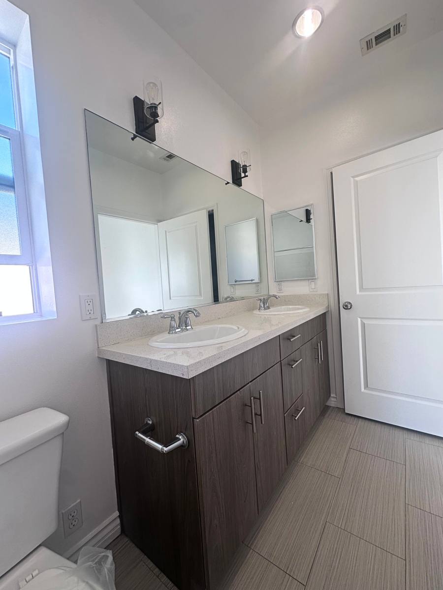 Townhouse for rent at 11942 Terra Bella St, Sylmar, CA 91342