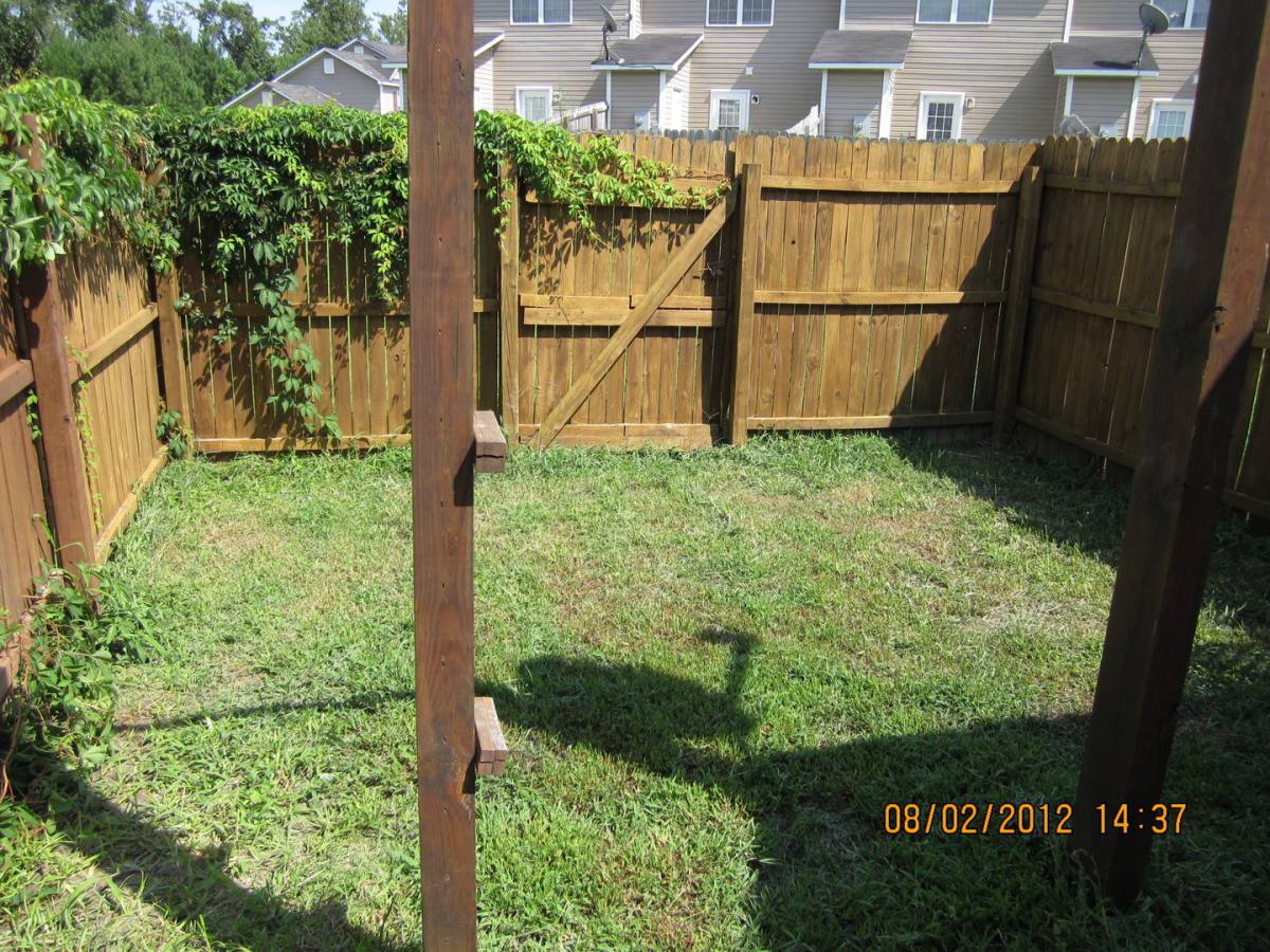 Townhouse for rent at 106 Pinegrove Court, Jacksonville, NC 28546