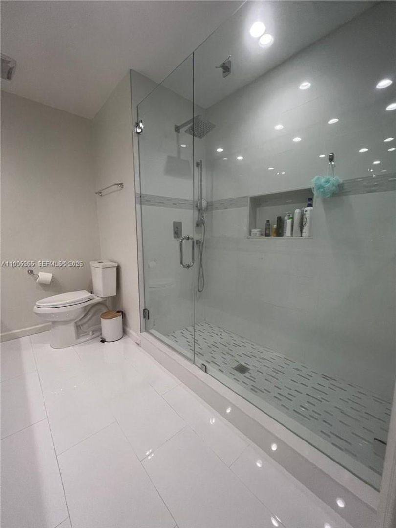 Townhouse for rent at 307 Bonnie Brae Way, Hollywood, FL 33021