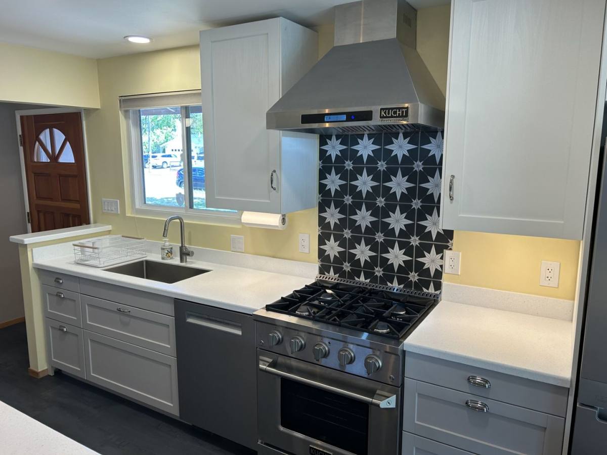 House for rent at 1419 Cambridge St, Novato, CA 94947