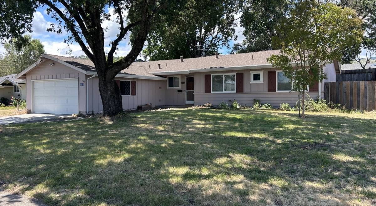 House for rent at 1419 Cambridge St, Novato, CA 94947