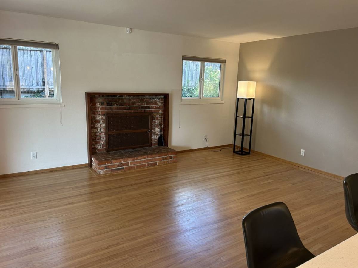 House for rent at 1419 Cambridge St, Novato, CA 94947