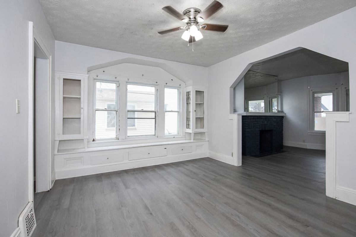 Apartment for rent at 4930 E 108 St, Cleveland, OH 44125