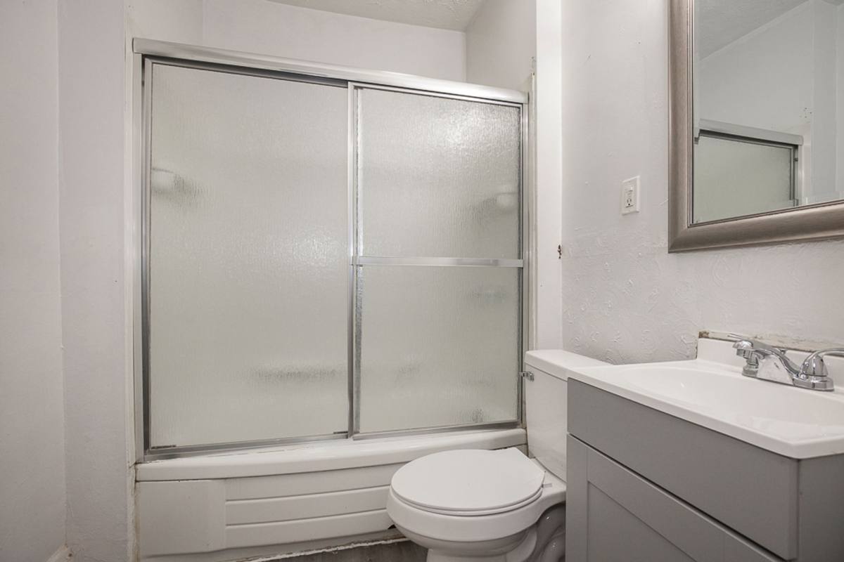 Apartment for rent at 4930 E 108 St, Cleveland, OH 44125