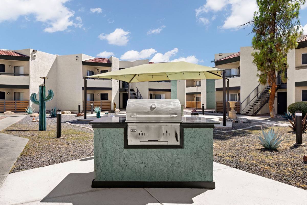 Apartment for rent at 6231 N 67th Ave, Glendale, AZ 85301