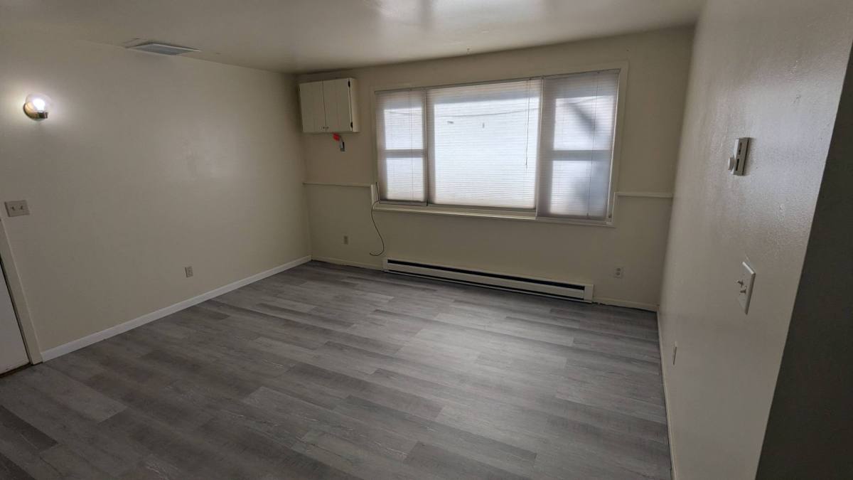 Apartment for rent at 505 Chestnut #A, La Porte City, IA 50651