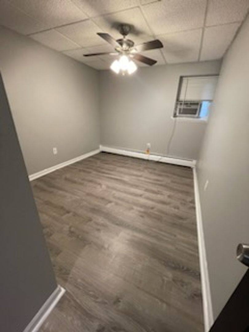 Apartment for rent at 33354 Kingslane Court, Farmington, MI 48336