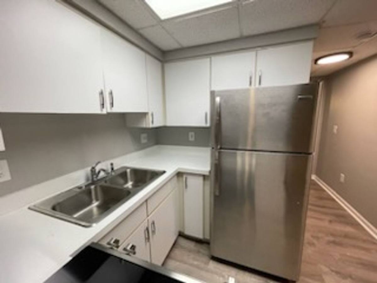 Apartment for rent at 33354 Kingslane Court, Farmington, MI 48336
