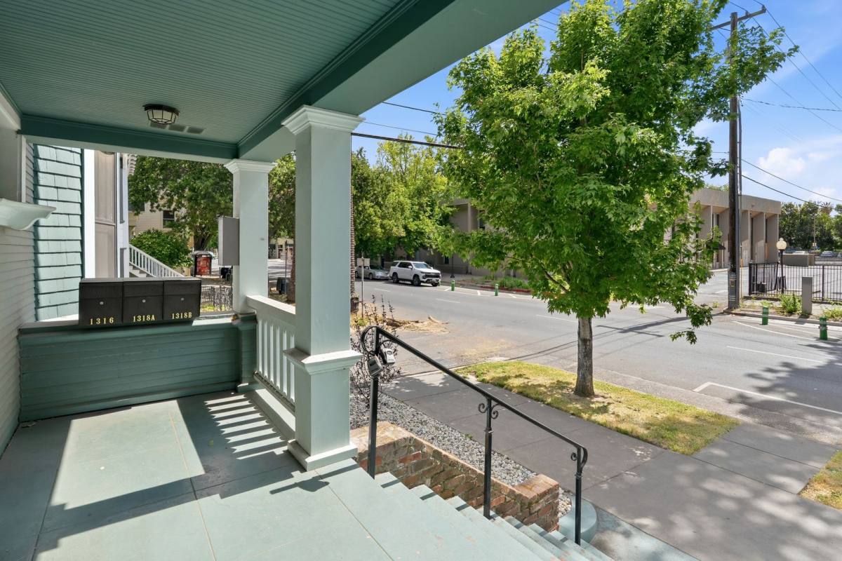 Apartment for rent at 1316 19th St, Sacramento, CA 95811