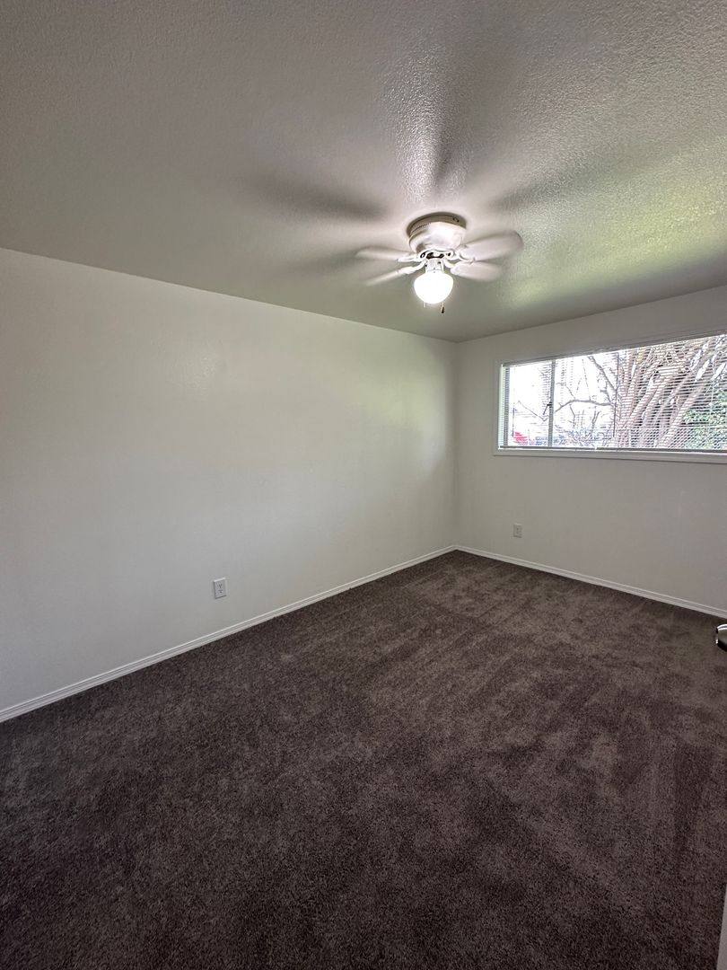 Apartment for rent at 609 Shattuck Ave S, Renton, WA 98057