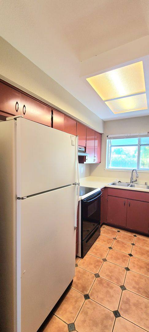 Townhouse for rent at 4358 Greenholme, Sacramento, CA 95842