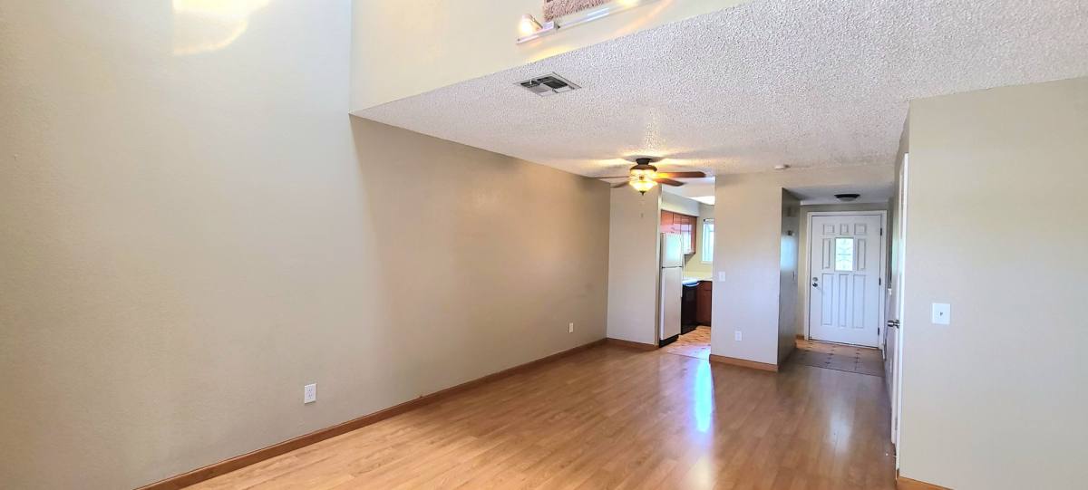 Townhouse for rent at 4358 Greenholme, Sacramento, CA 95842