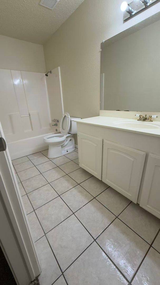 House for rent at 552 Trout St, Rockwall, TX 75032