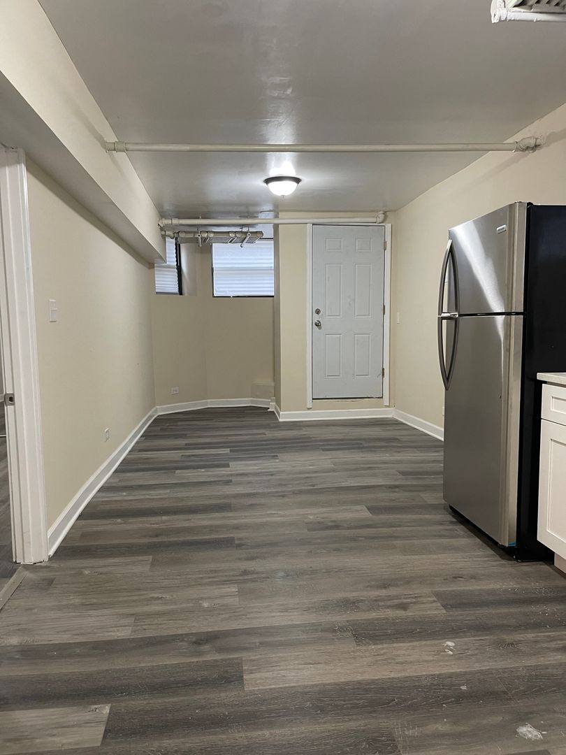 Apartment for rent at 1210 W Lexington St, Chicago, IL 60607