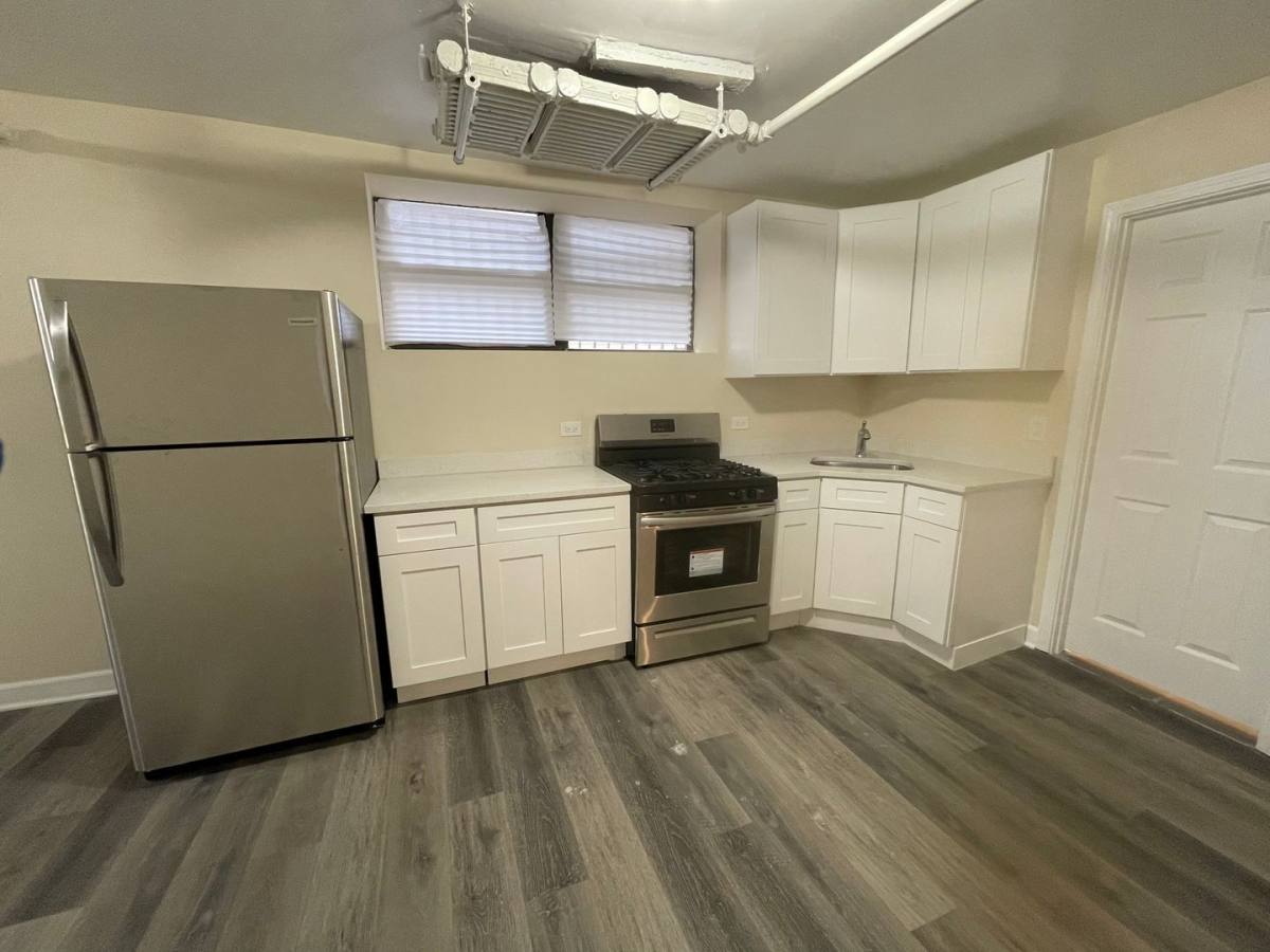 Apartment for rent at 1210 W Lexington St, Chicago, IL 60607