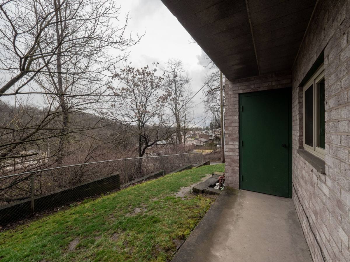 Apartment for rent at 2527 Milligan Way, Pittsburgh, PA 15218