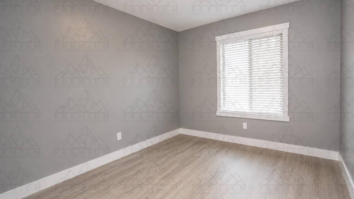 House for rent at 3504 Royal Crest Dr E, The Dalles, OR 97058