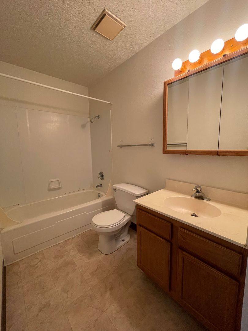 Apartment for rent at 1125 19th St N, Fargo, ND 58102