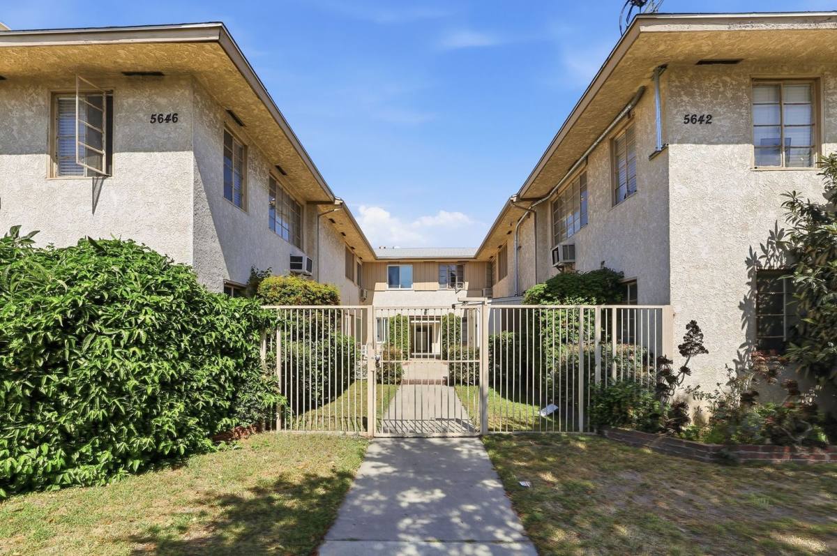 Apartment for rent at 5642-5646 Laurel Canyon Ave, Valley Village, CA 91607