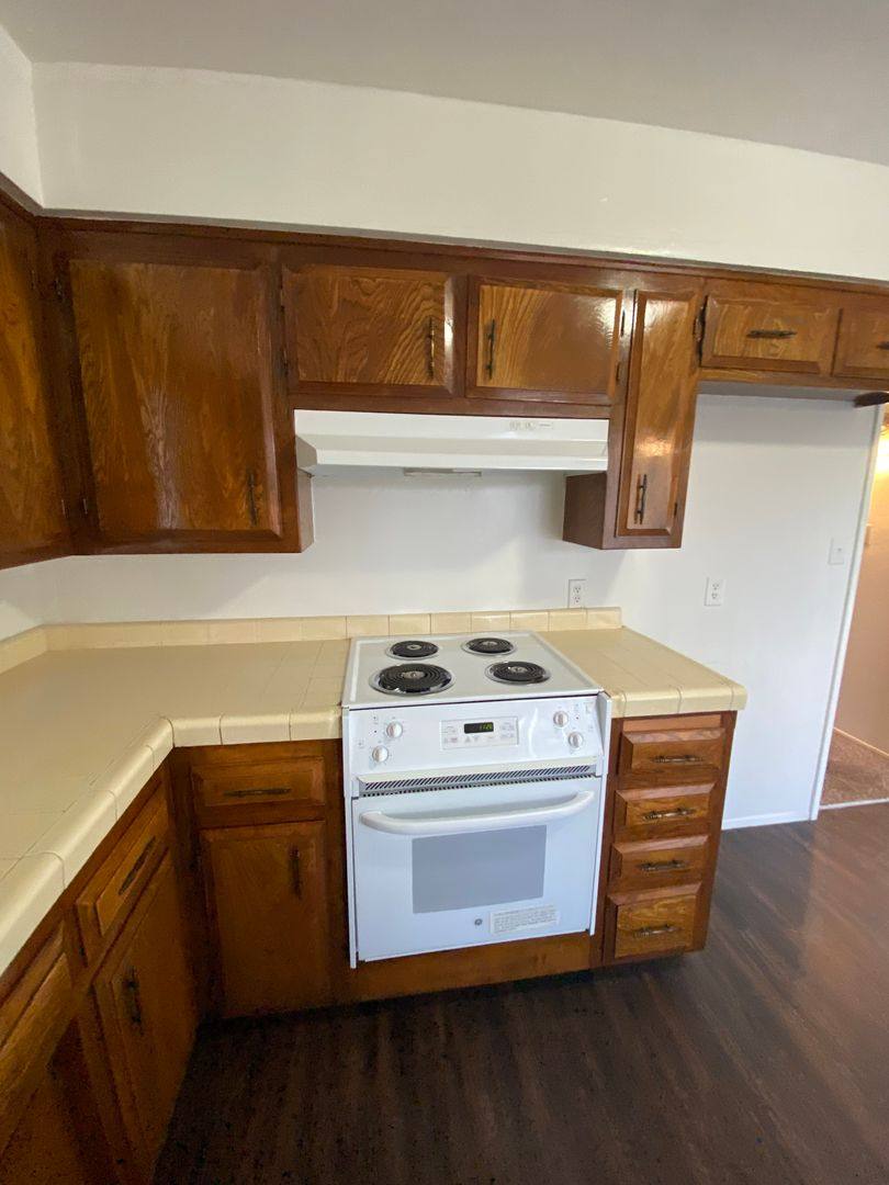 Apartment for rent at 2540 Olive St, Bakersfield, CA 93301