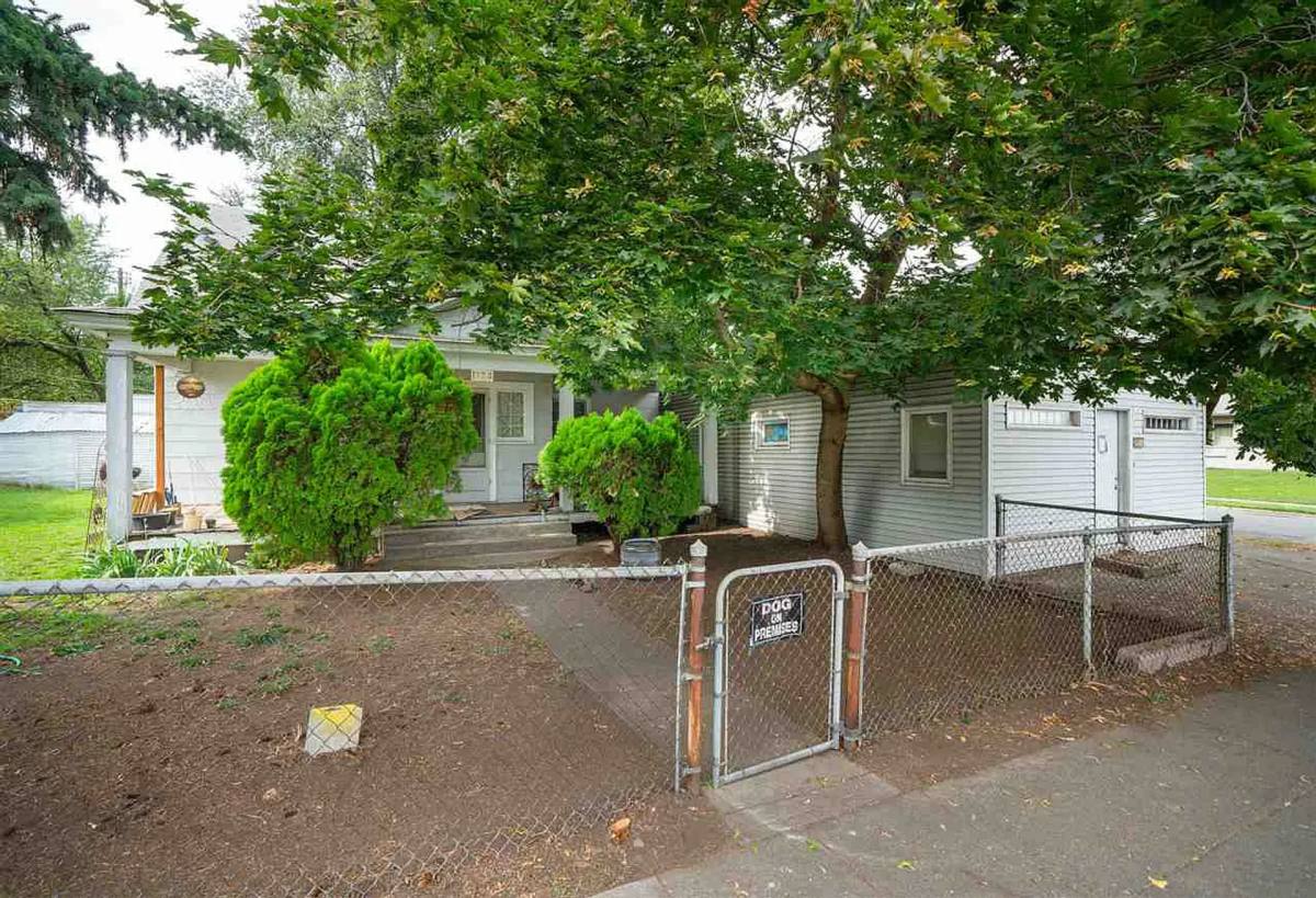 Apartment for rent at 1725 N Howard St, Spokane, WA 99205