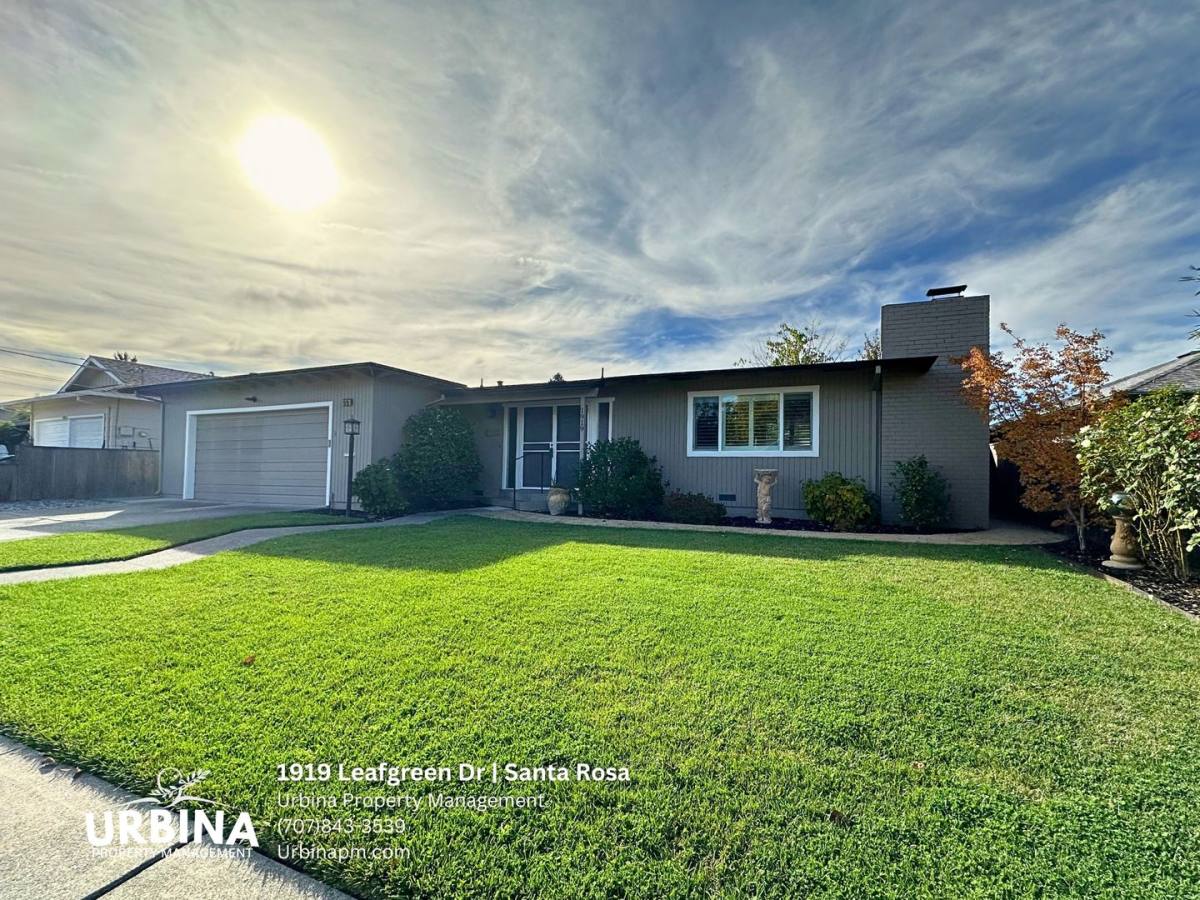House for rent at 1919 Leafgreen Dr, Santa Rosa, CA 95405