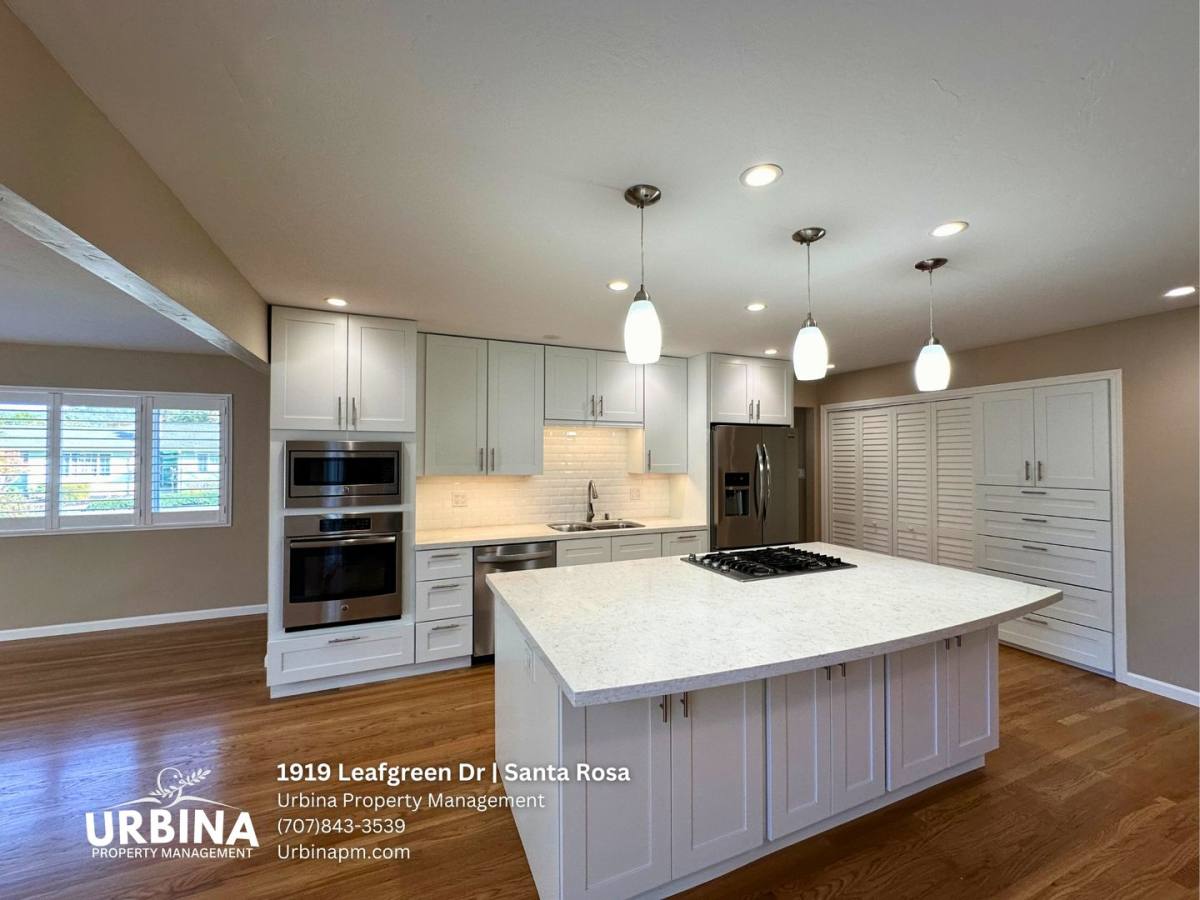 House for rent at 1919 Leafgreen Dr, Santa Rosa, CA 95405