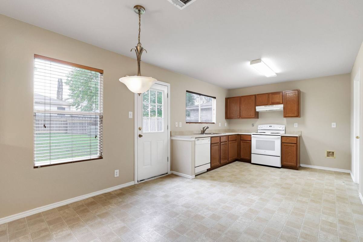 House for rent at 210 Birchwood Bay, San Antonio, TX 78253
