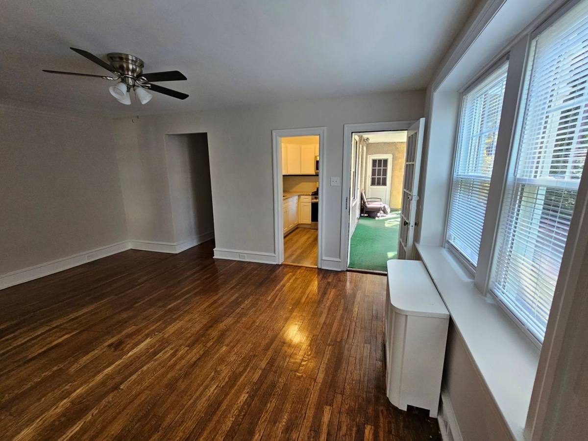 Apartment for rent at 410 Linden St, Jenkintown, PA 19046