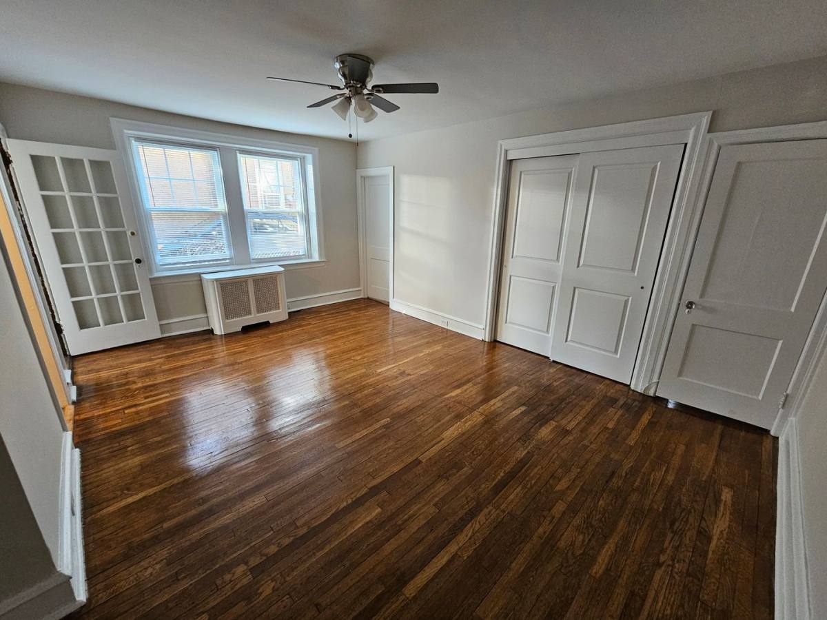 Apartment for rent at 410 Linden St, Jenkintown, PA 19046
