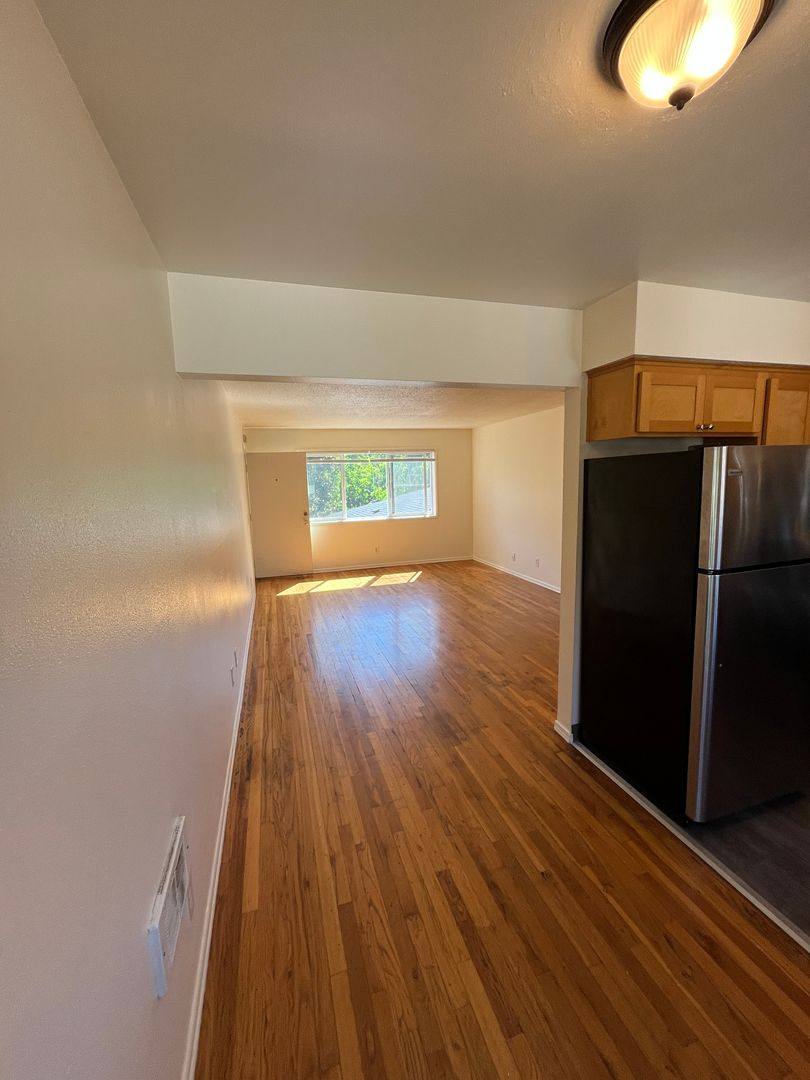 Apartment for rent at 5509 NE 29th Ave, Portland, OR 97211