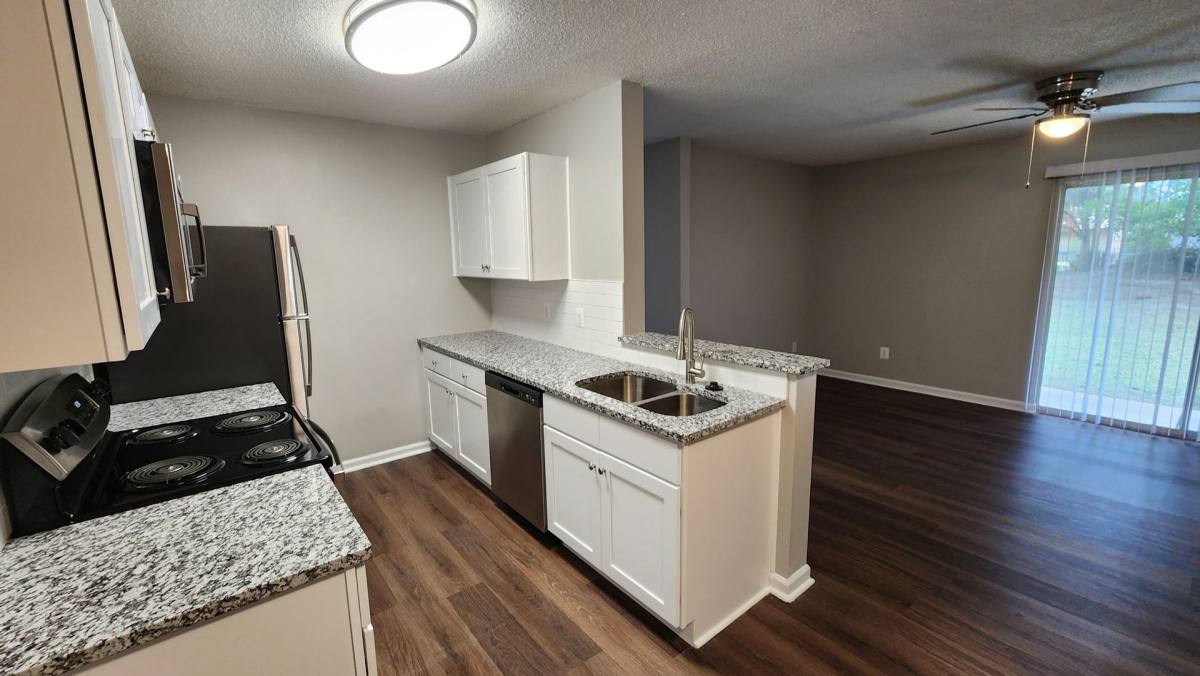 Apartment for rent at 1520 Heritage Lane, Florence, SC 29505