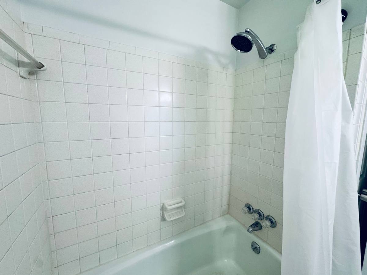 House for rent at 1027 Woodhaven Dr, Bedford, VA 24523