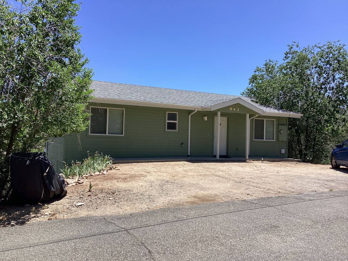 House for rent at 943 W Lookout Rd, Prescott, AZ 86303