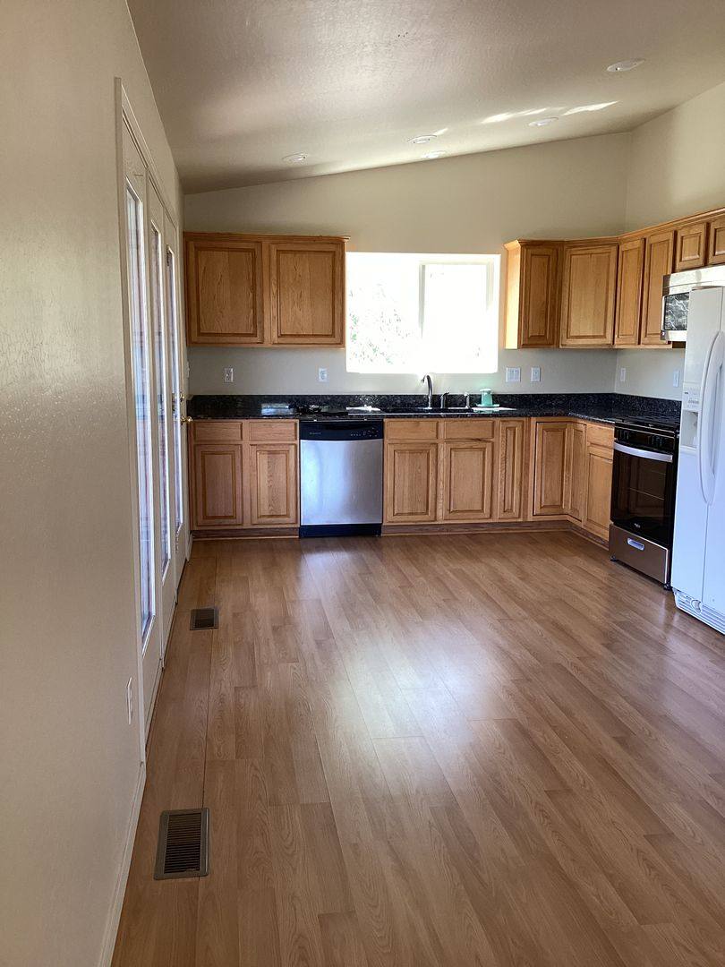 House for rent at 943 W Lookout Rd, Prescott, AZ 86303
