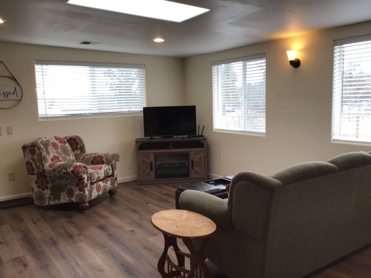 Apartment for rent at 18550 Couch Market Rd, Bend, OR 97703
