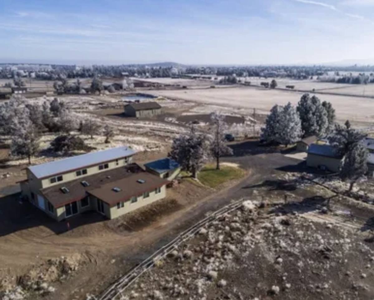 Apartment for rent at 18550 Couch Market Rd, Bend, OR 97703
