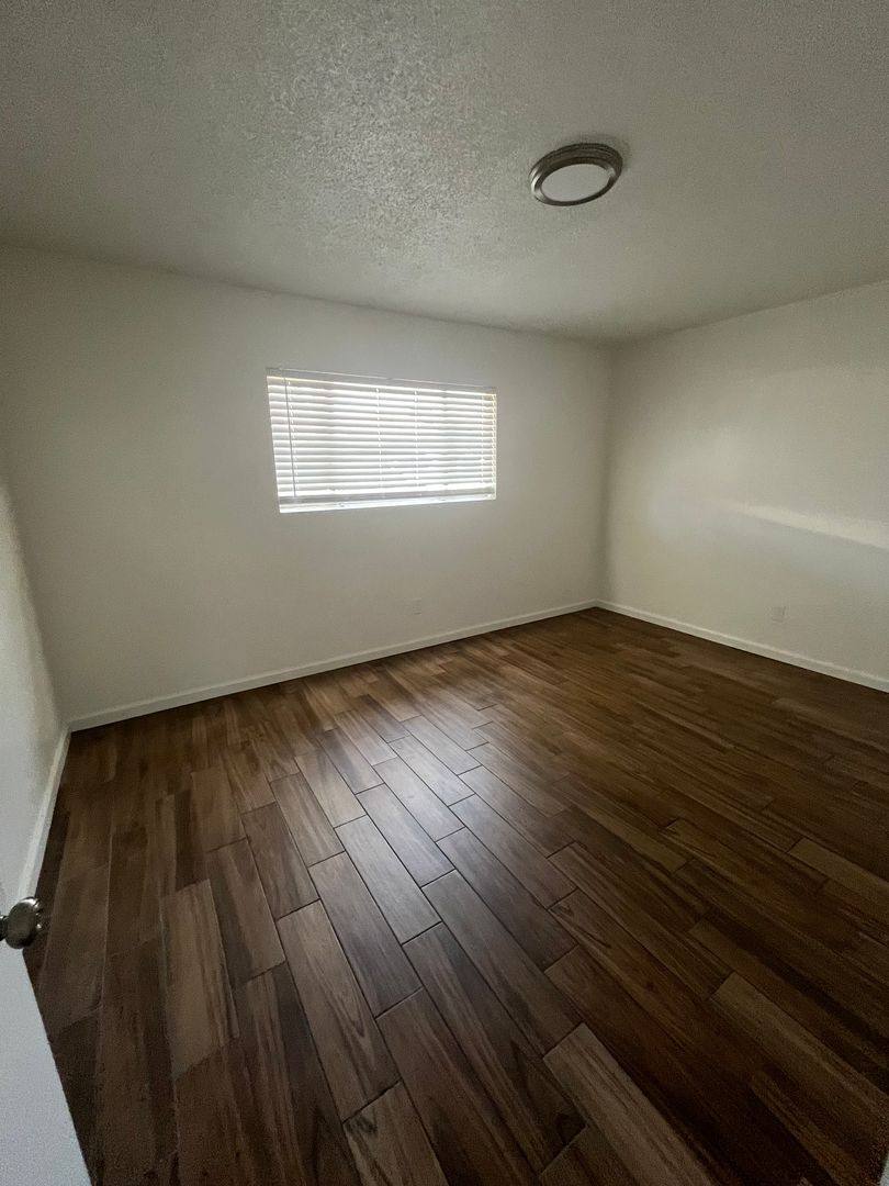 Apartment for rent at 966 W 3rd St, Azusa, CA 91702