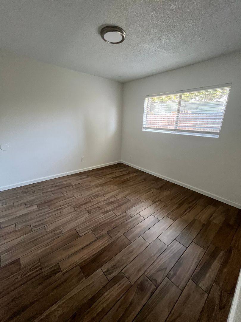 Apartment for rent at 966 W 3rd St, Azusa, CA 91702