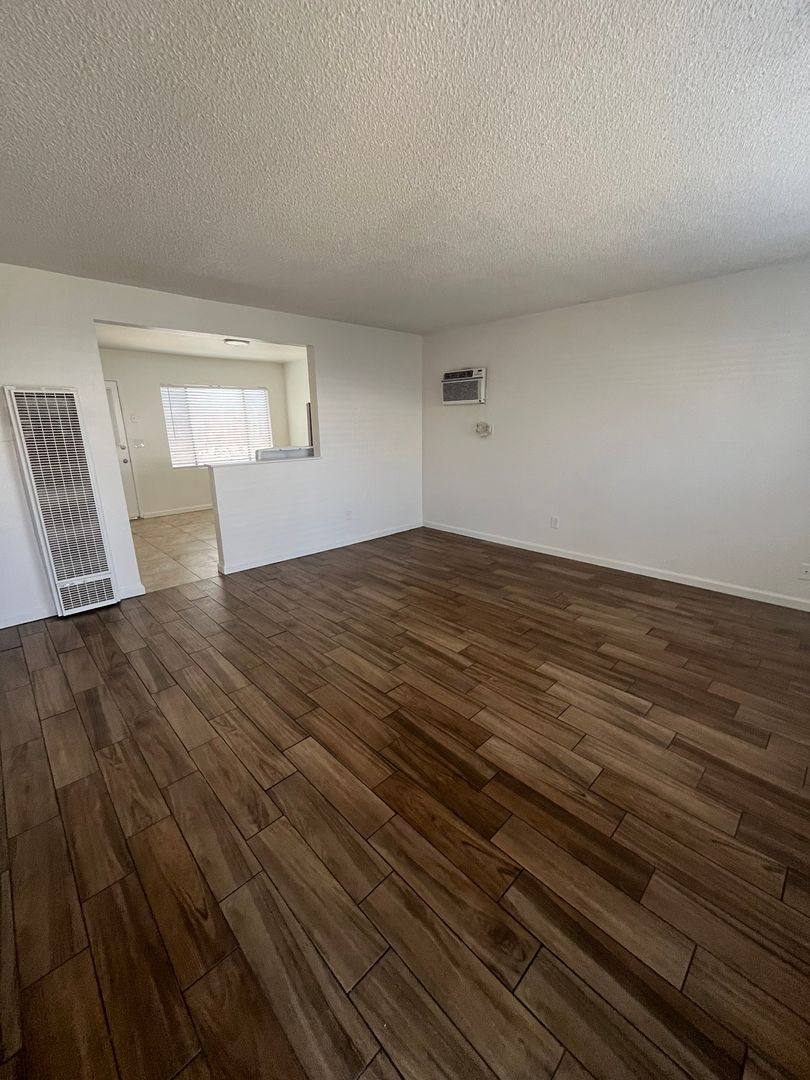 Apartment for rent at 966 W 3rd St, Azusa, CA 91702