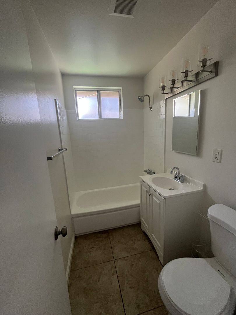Apartment for rent at 966 W 3rd St, Azusa, CA 91702
