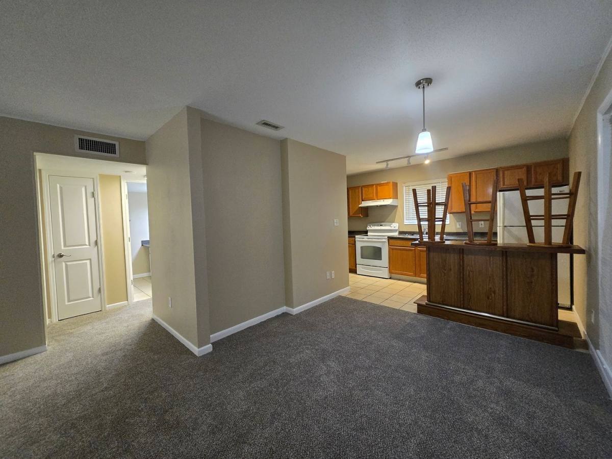 Apartment for rent at 507 NW 39th Rd, Gainesville, FL 32607