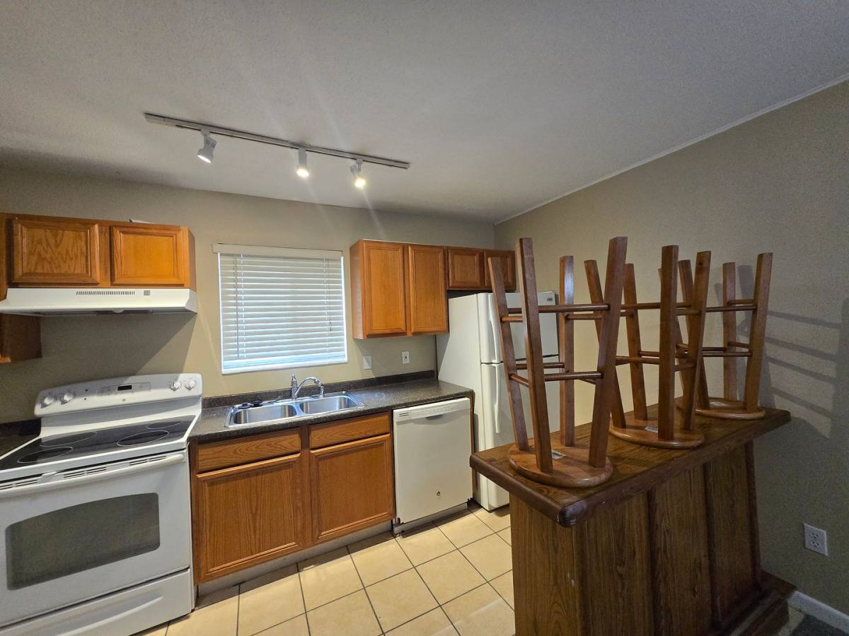 Apartment for rent at 507 NW 39th Rd, Gainesville, FL 32607
