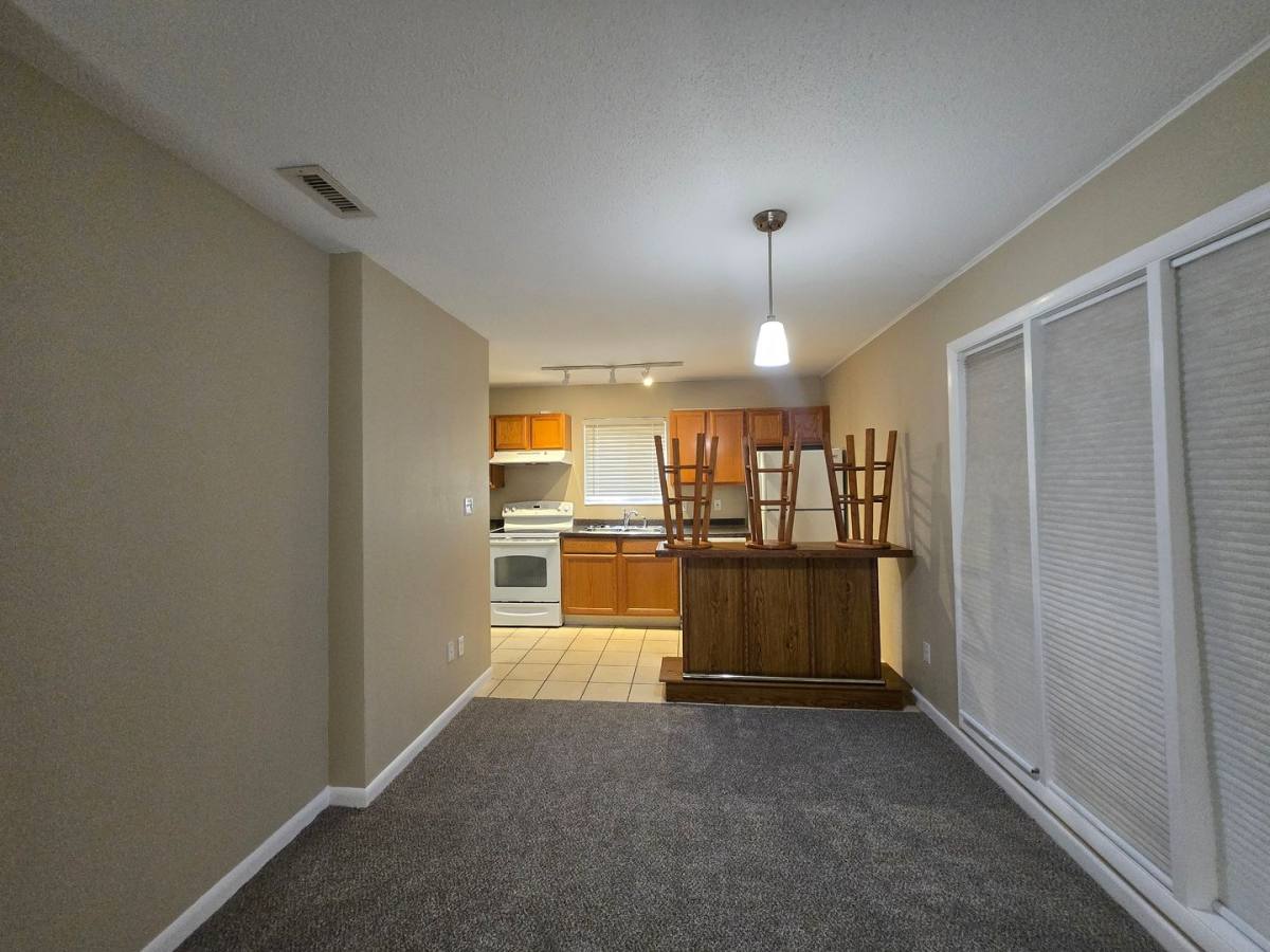 Apartment for rent at 507 NW 39th Rd, Gainesville, FL 32607