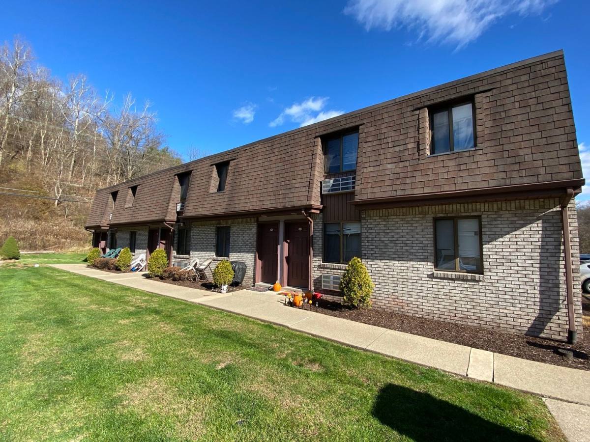 Apartment for rent at 308 Kellywood Manor, New Kensington, PA 15068