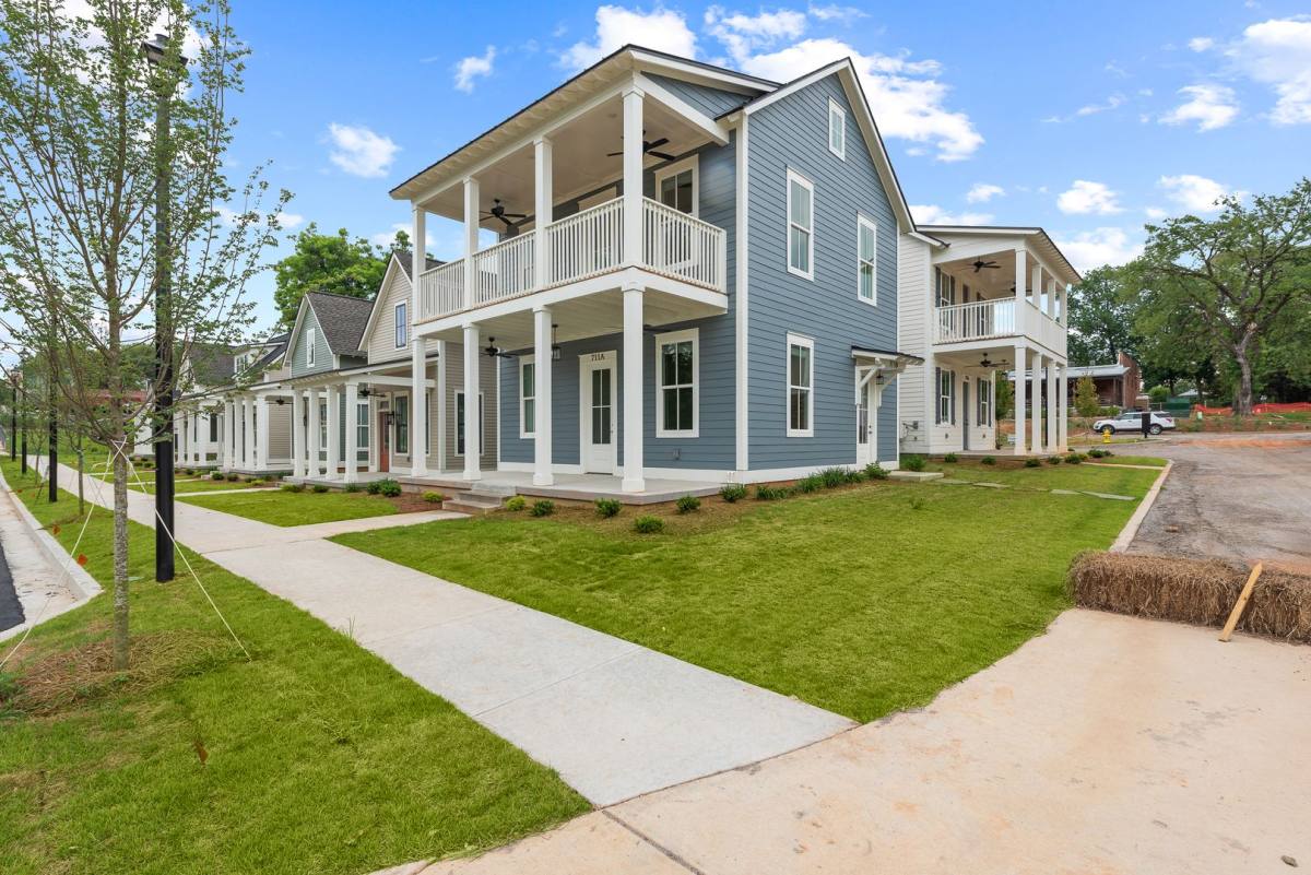 Apartment for rent at 711 Jefferson St, Lagrange, GA 30240