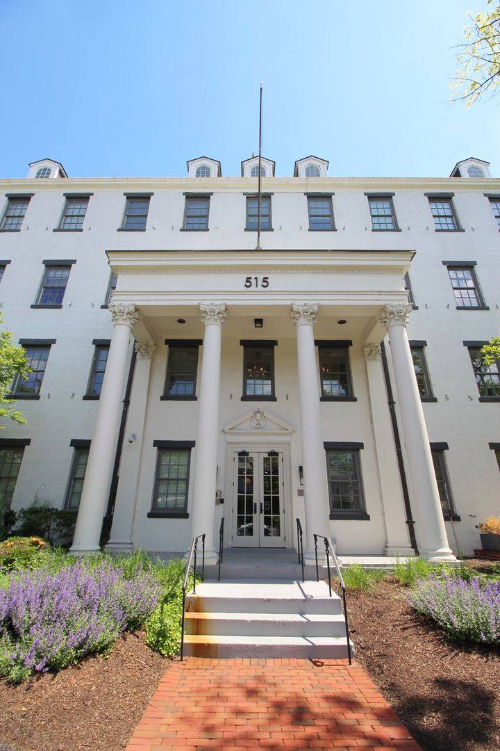 Apartment for rent at 515 N Washington, Alexandria, VA 22314