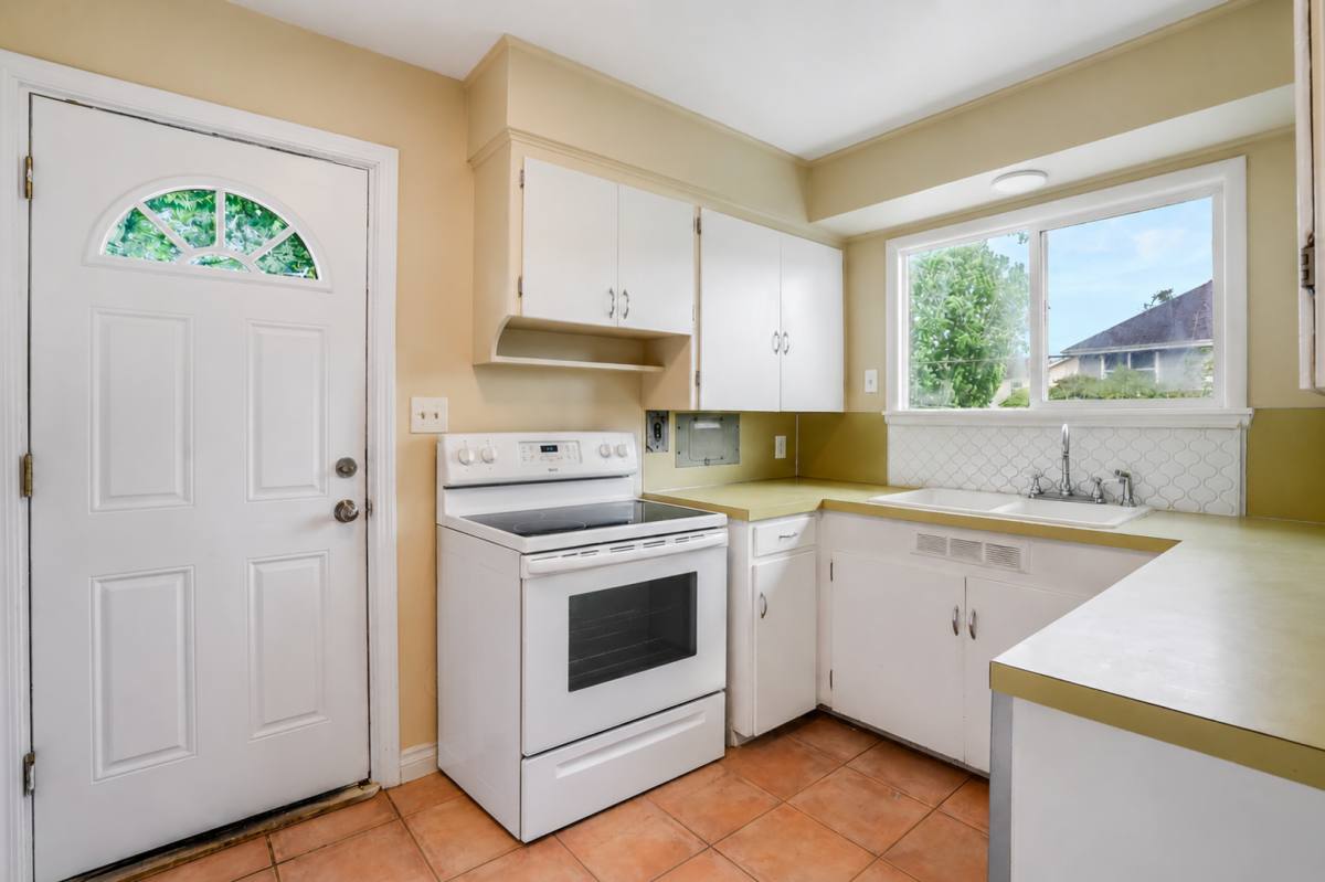 House for rent at 6806 N Monteith Ave, Portland, OR 97203