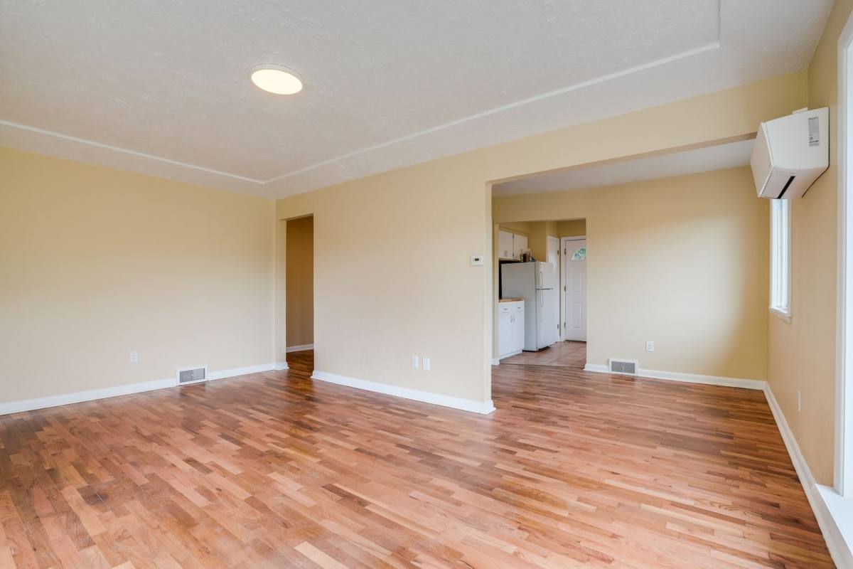 House for rent at 6806 N Monteith Ave, Portland, OR 97203