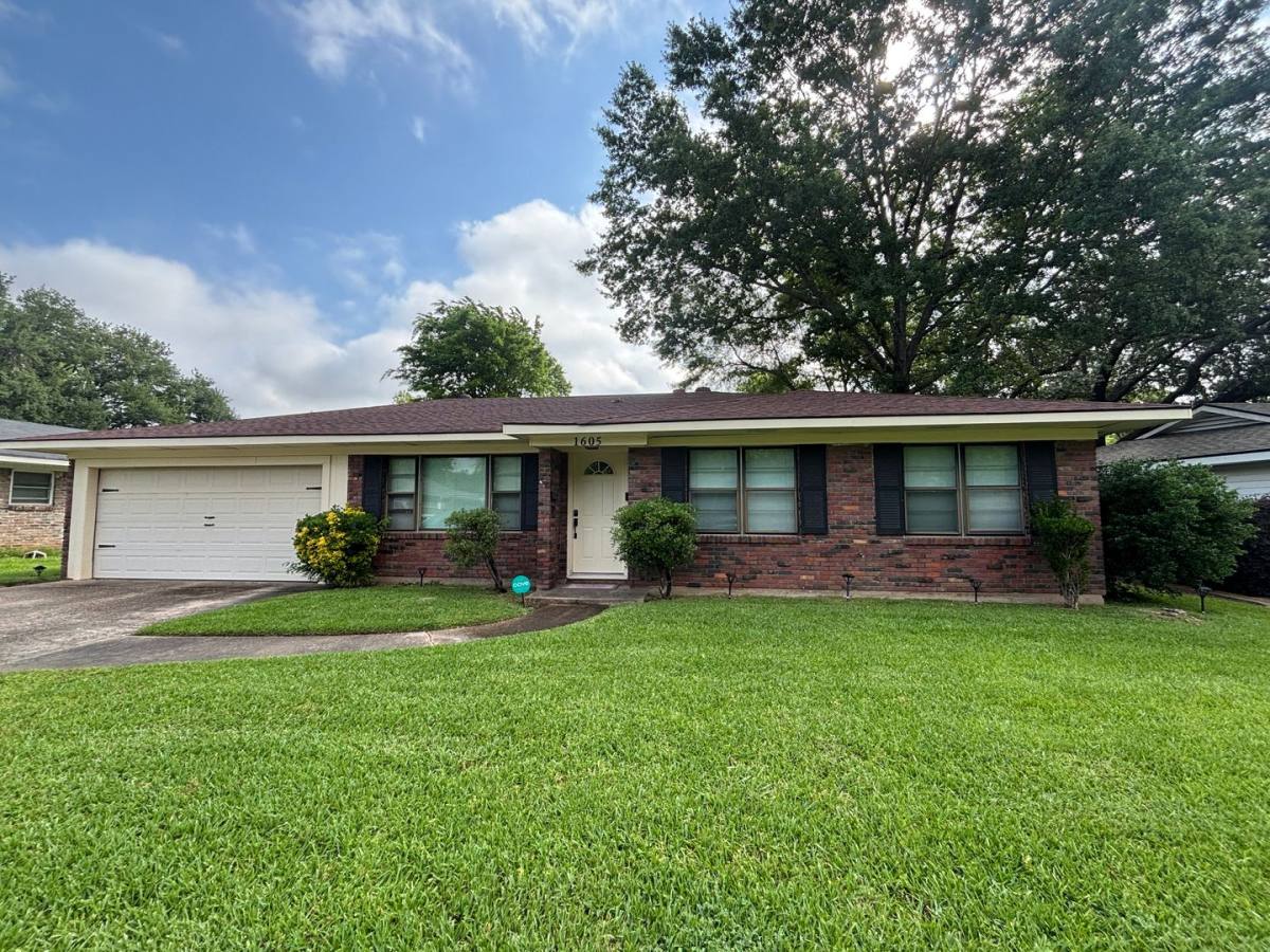 House for rent at 1605 Captain Shreve Dr, Shreveport, LA 71105